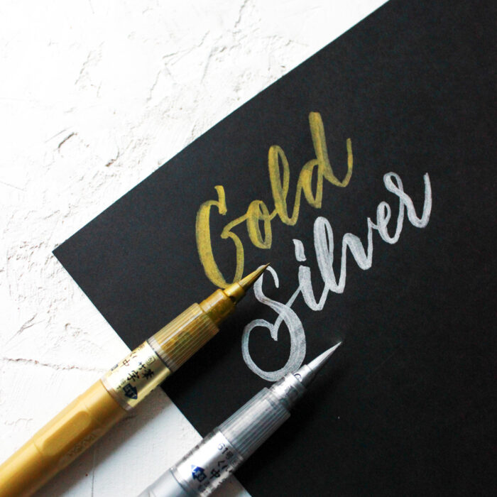 Kuretake ZIG Cartoonist Brush Pen - Gold